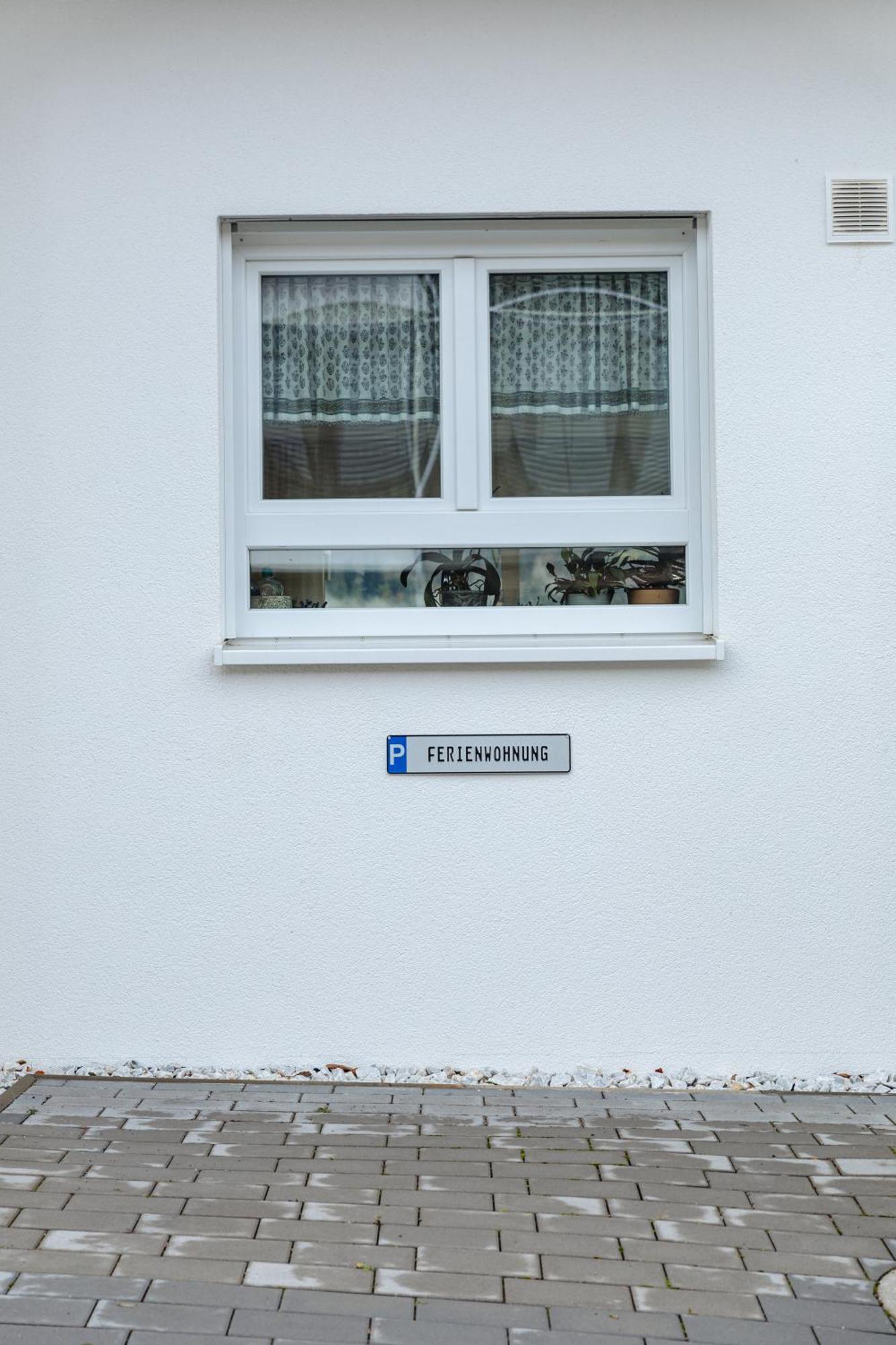 Atemberaubender Ausblick Mit Premium-Wanderwegen Vor Der Haustuer Apartment Albstadt Exterior photo